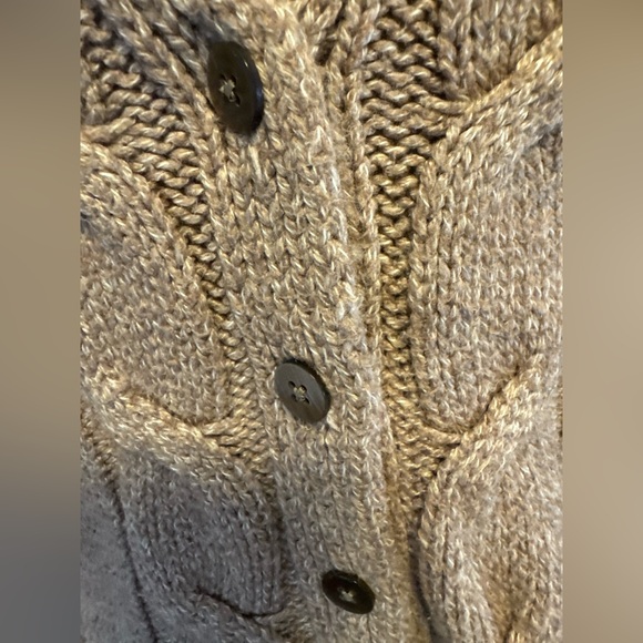 Old Navy size LARGE tan cardigan button down V neck sweater, cable knit detail - Picture 2 of 10